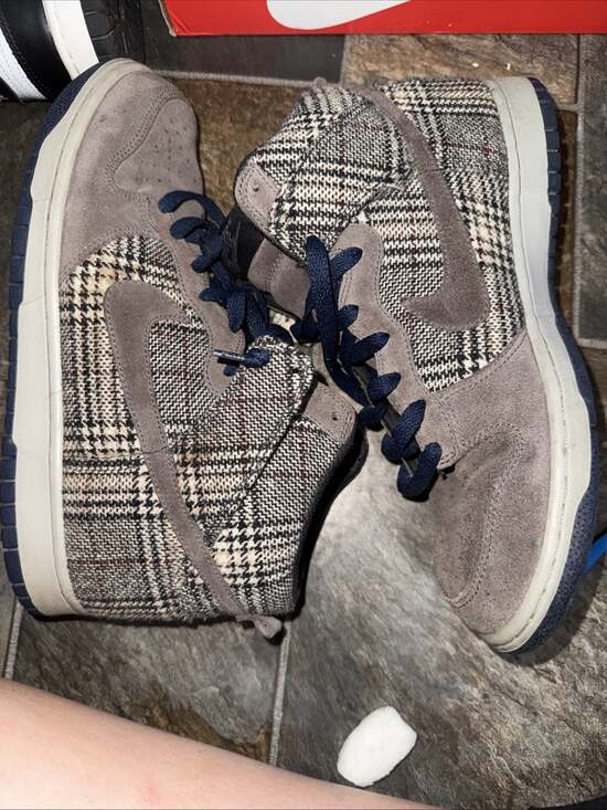 Size 9 - Nike Dunk Premium High Tweed Pack